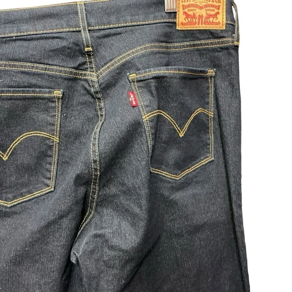 Levis Waterless Dark Wash Denim Blue Jeans Mens Size 31/32 Straight Leg 5 Pocket